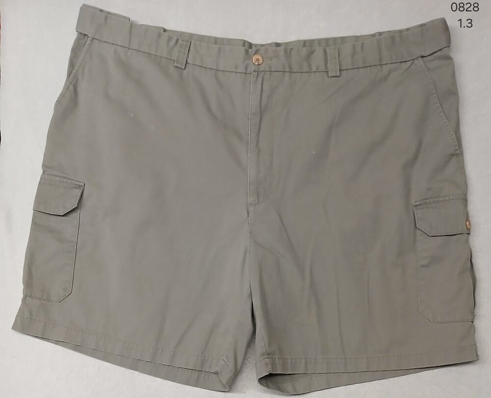 Canyon Ridge (52) Men's Gray Cargo Khaki Relaxed Shorts